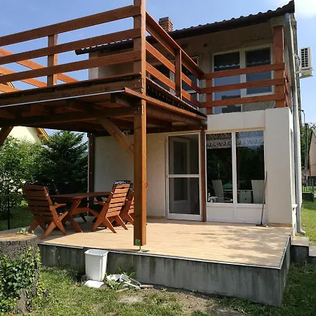 Judit アパート *