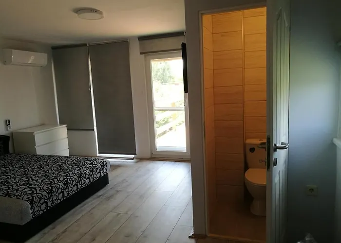 Judit アパート ボニャルツバシュ